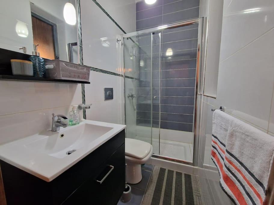City Center Properties - Modern Two Bedroom Apartment With A Hot Tub And Amazing Location St. Paul's Bay Exterior foto