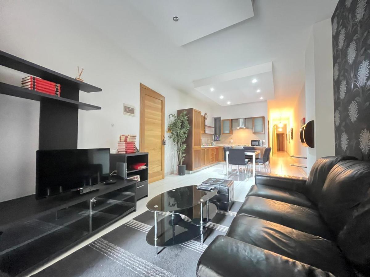 City Center Properties - Modern Two Bedroom Apartment With A Hot Tub And Amazing Location St. Paul's Bay Exterior foto
